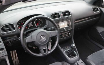 VOLKSWAGEN GOLF CONVERTIBLE 